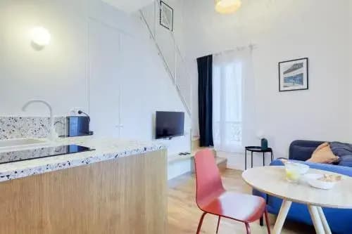 Cute and Bright Studio in a Courtyard-Montmartre(5) - photo 16