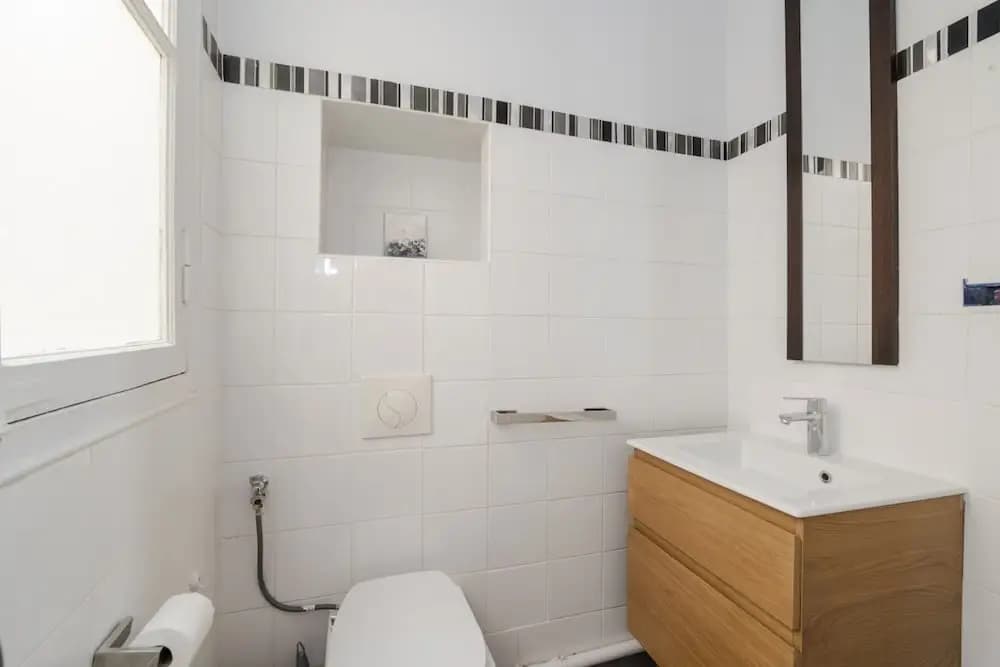 Luxury 4 Bed Residence - Next to Arc de Triomphe - photo 10
