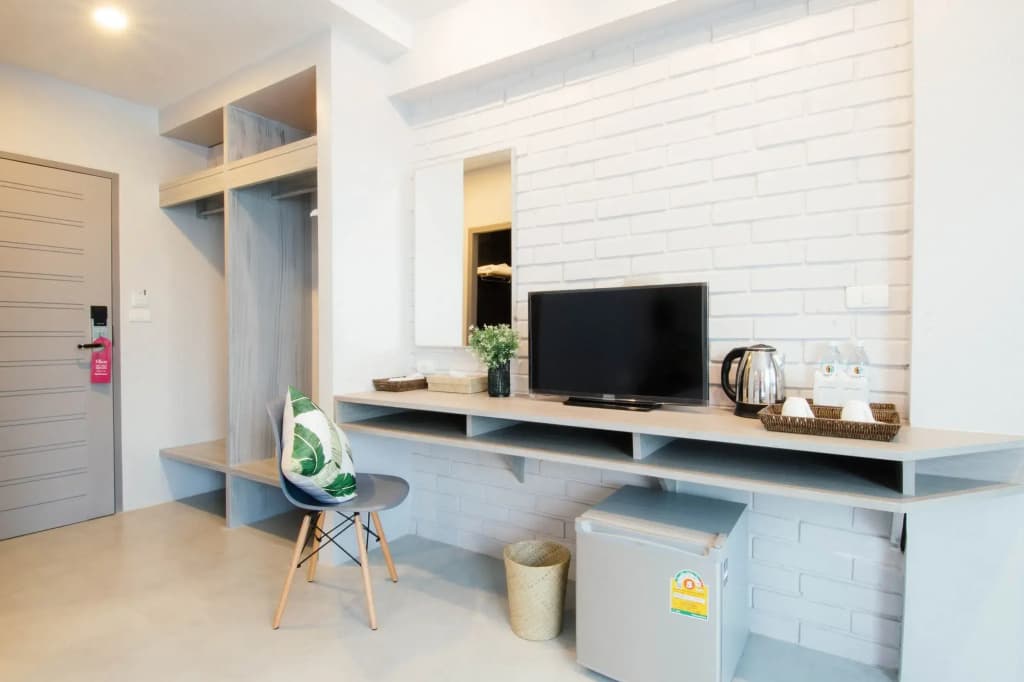 The Pat Hotel - photo 18
