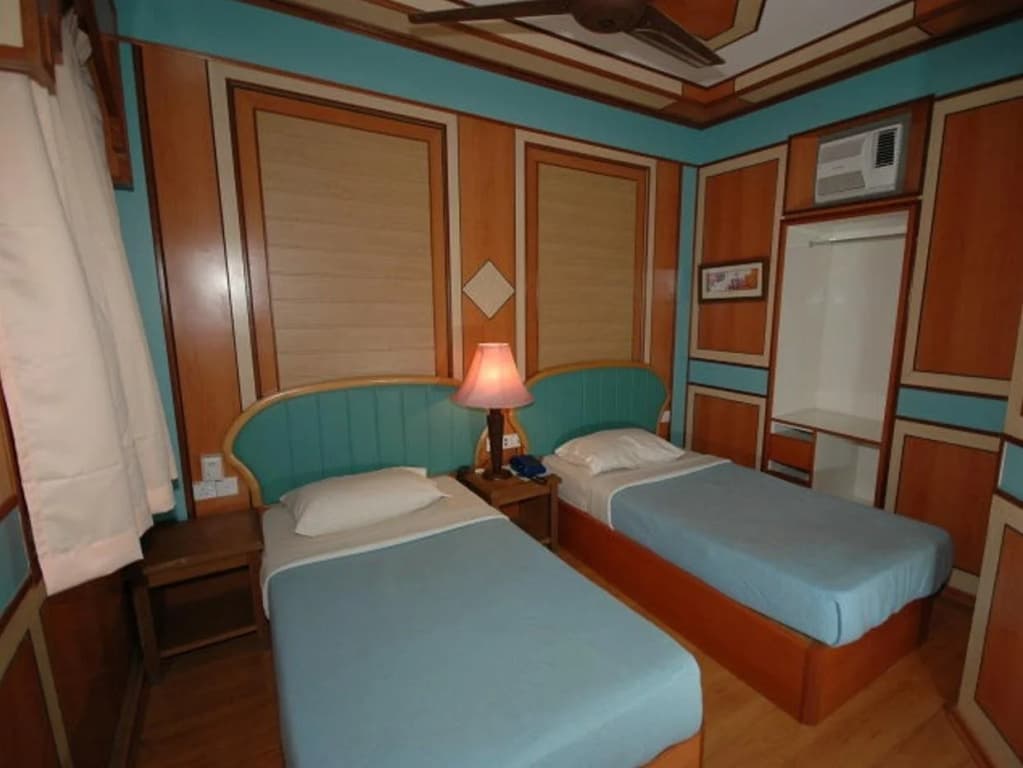 Shari-La Island Resort - photo 1