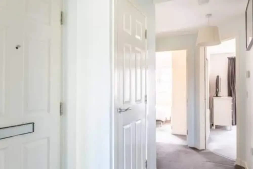 Modern 2 Bedroom Property in Stylish Complex - photo 5