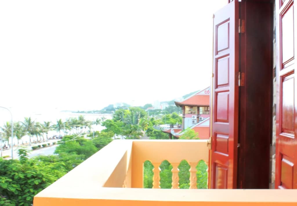 Thien Thach Hotel - photo 2