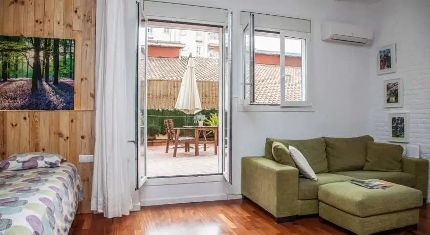 Sagrada Familila Loft - photo 8