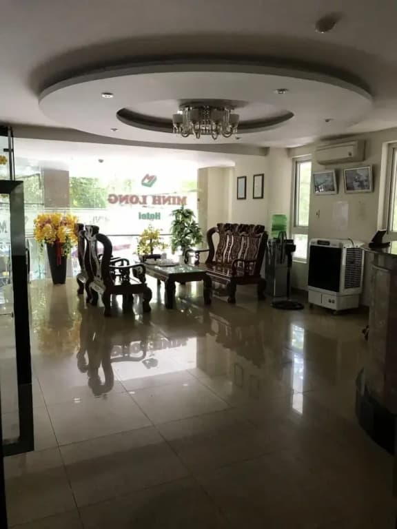 Minh Long Hotel - photo 17