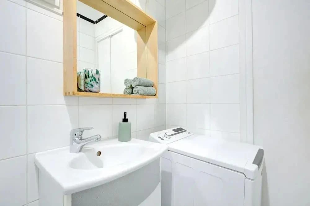 Stylish 1BR in Le Marais District - photo 7