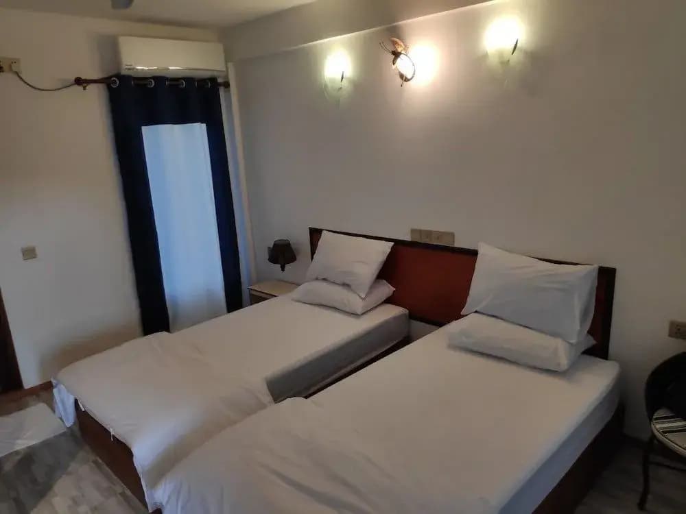 Five Coral Inn - photo 4