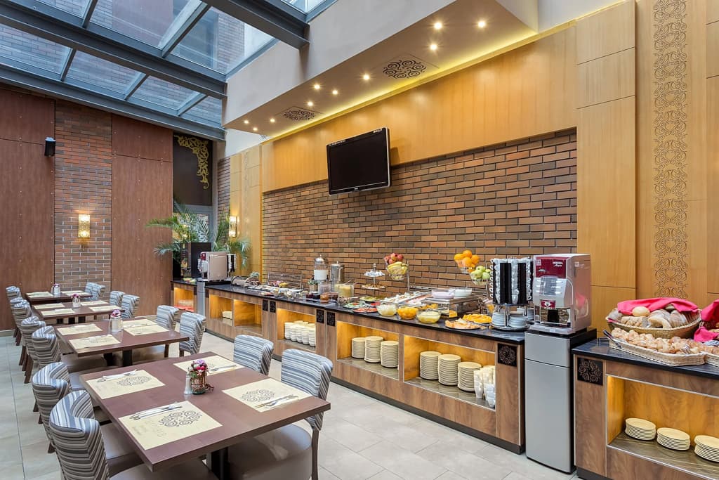 Marmara Hotel Budapest - photo 19