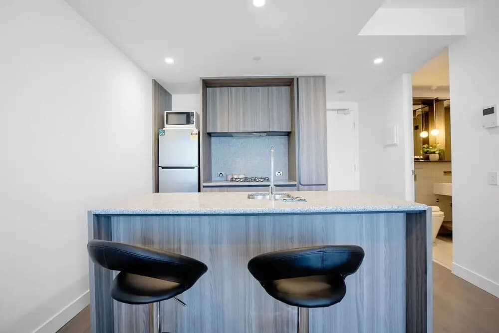 Charming Gem In Center Melbourne - photo 3