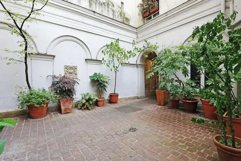 Charming Appt - 1bd/2p - Near Canal Saint Martin - photo 8