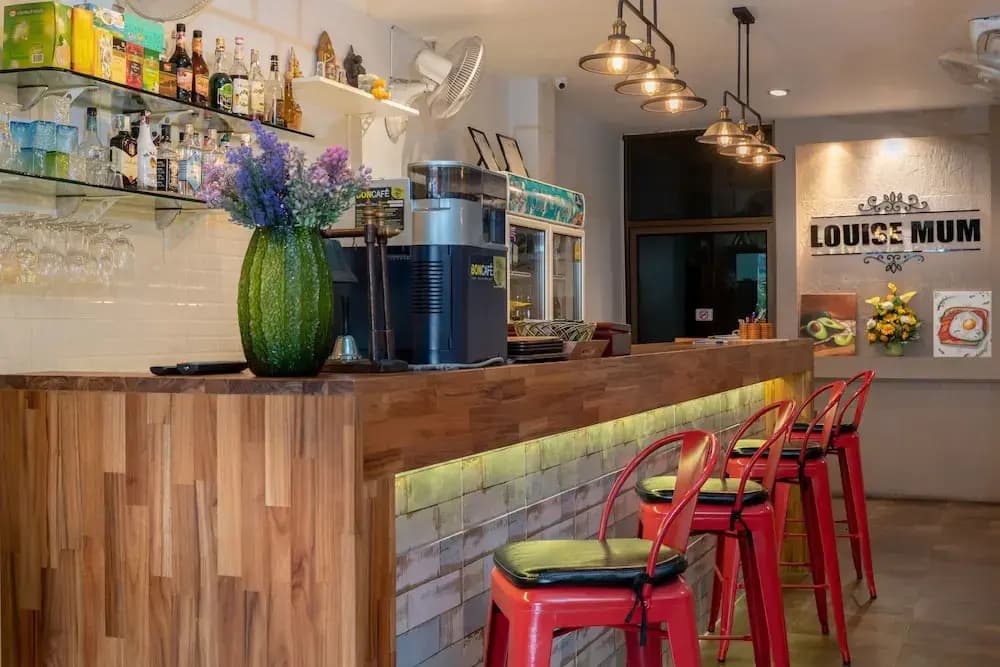 Louise Mum Guesthouse And Cafe - photo 10