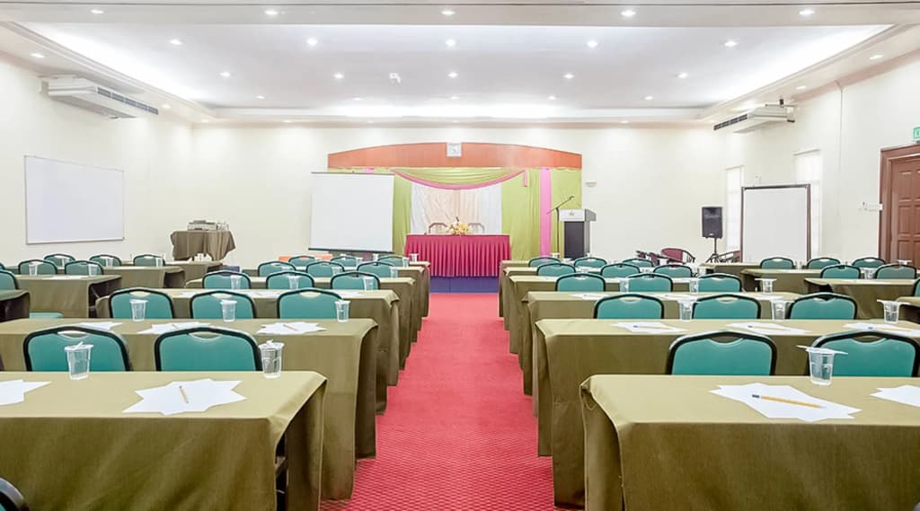 Hotel Seri Malaysia Rompin - photo 12