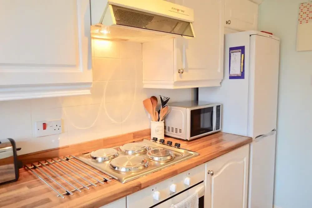 2 Bedroom Flat In Edinburgh - photo 13
