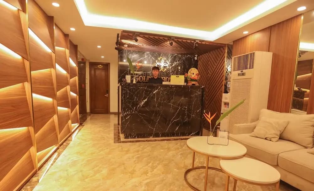 Golden Hotel - photo 11