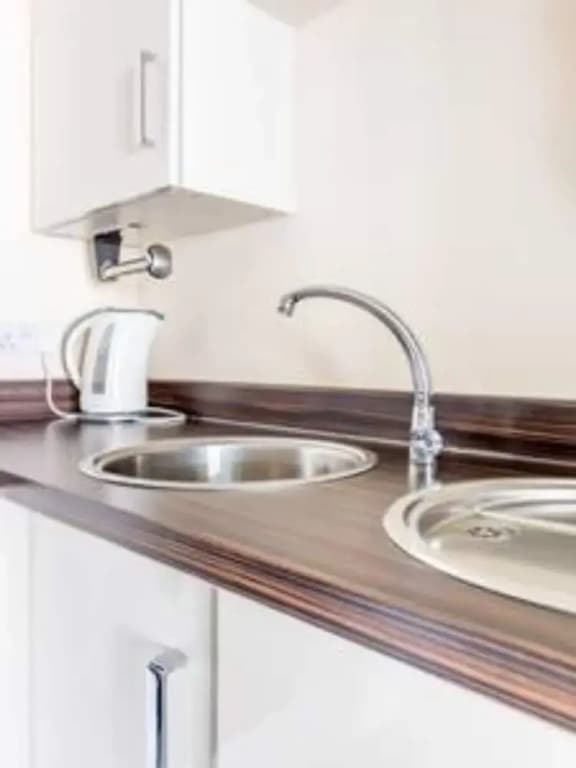 Modern 2 Bedroom Property in Stylish Complex - photo 17