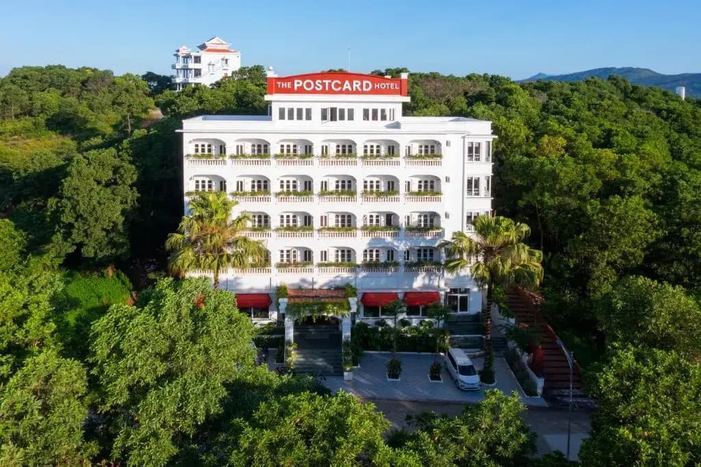 The Postcard Hotel - photo 2