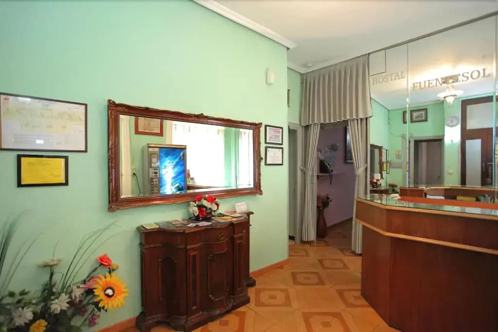 Hostal Fuentesol - photo 10