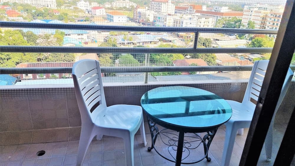 Spacious 2-bedroom Family Condo With Pool View 10th Floor, Angket Hip Residenc - photo 13
