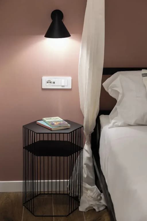 Style & Stone Guest House - photo 36