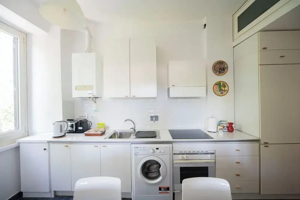 Testaccio Luminous And Large Apartment - photo 5