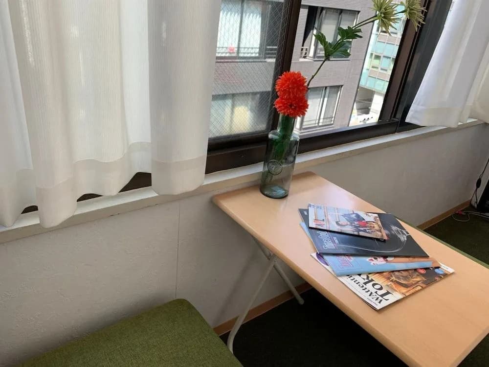 bnb+ Post Town Shinbashi - Hostel - photo 10