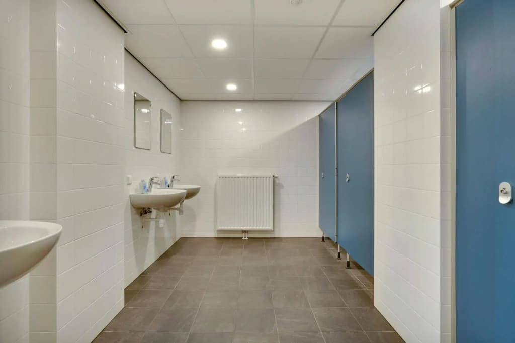 Dutchies Hostel - photo 8