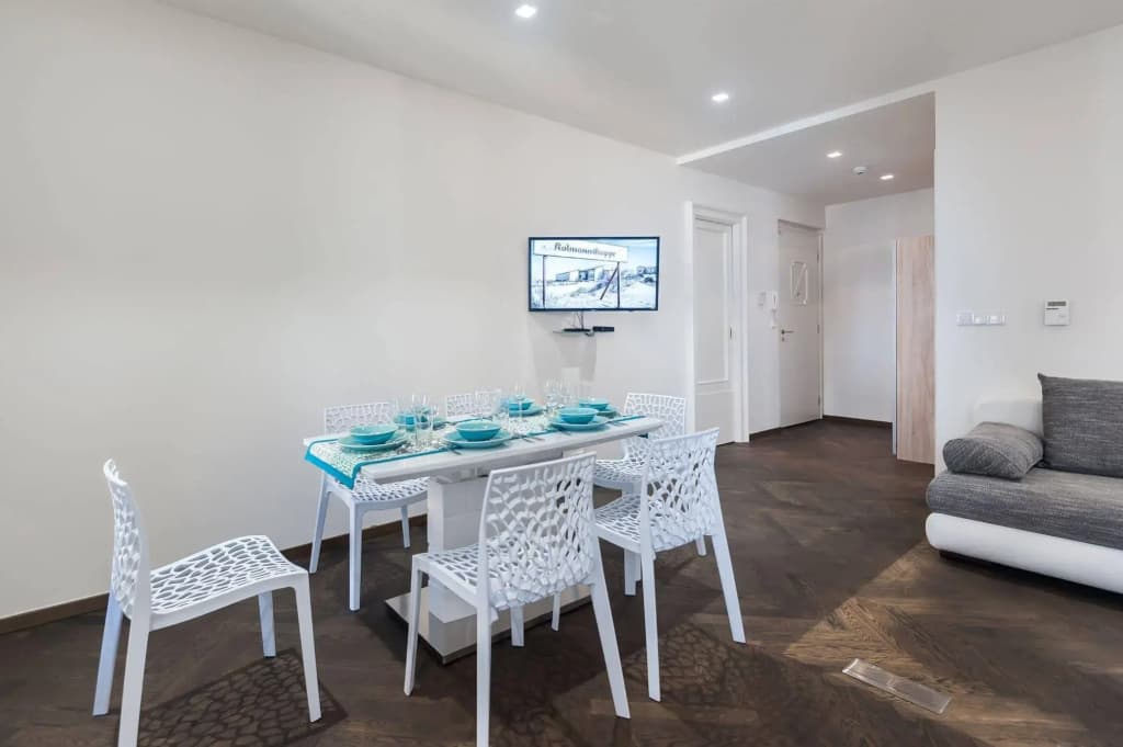 Old Town Boutique Suites - photo 14