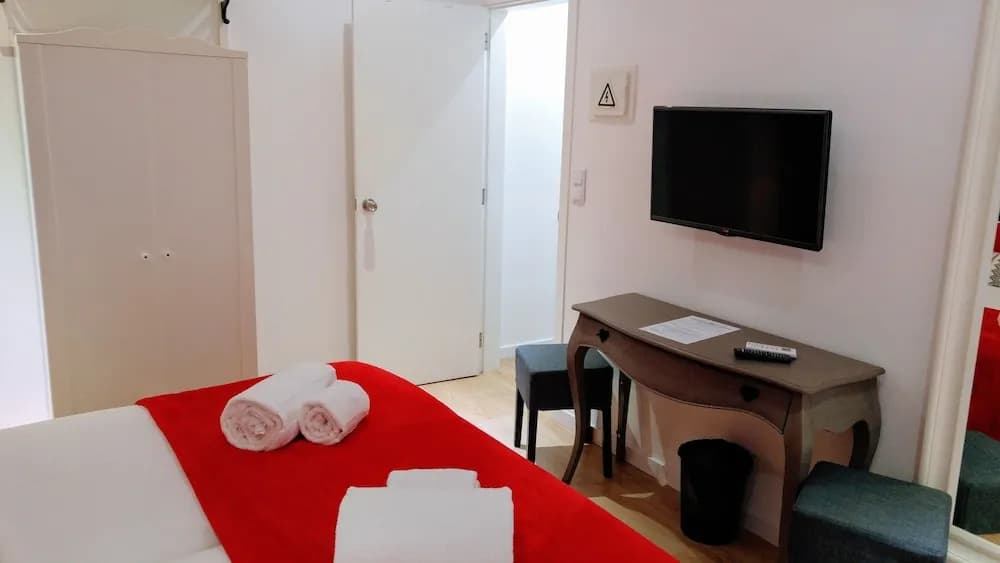 Lisbon Terrace Suites Apartment for Large Groups with Amazing Terrace - photo 27