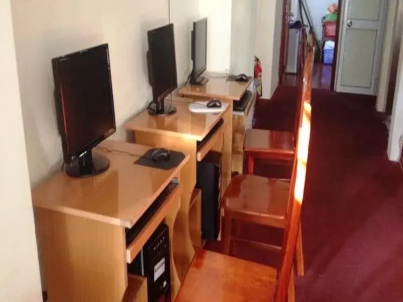 Caraven Hotel - photo 3