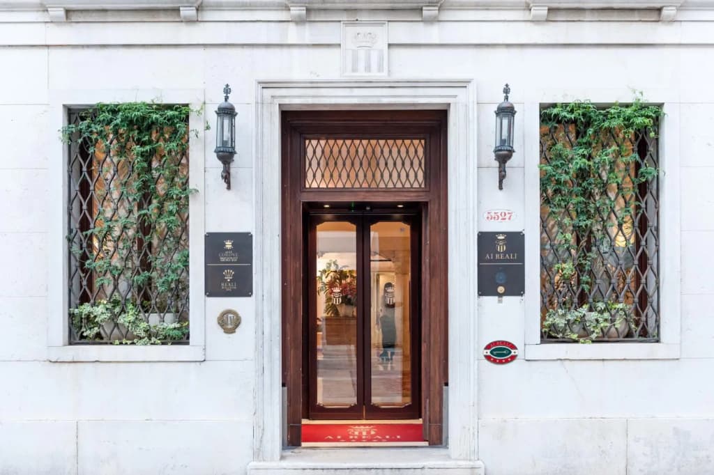 Hotel Ai Reali di Venezia - photo 1