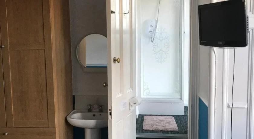 Gilmore Guest House - photo 23