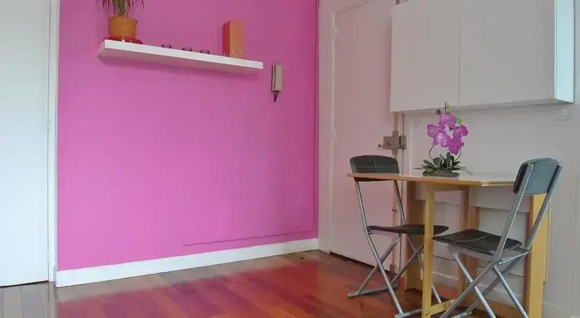 One Separated Bedroom Saint Sebastien - photo 6