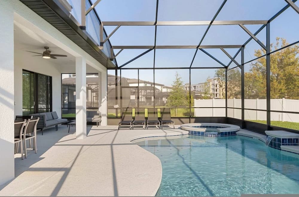 5911 Luxury 10bd Family Home For an Unforgettable Vacation - photo 15