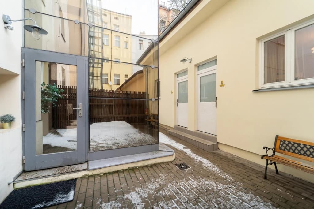Little Tom Apartments - photo 16