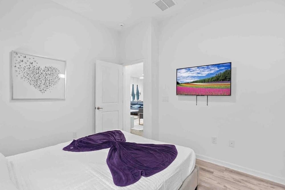 Super Ritzy 9BR 9BA Loft Private Pool - photo 16