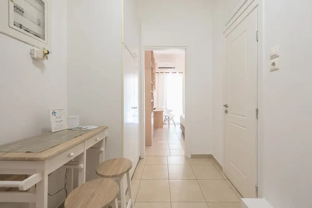Elegant Koukaki Studio by Cloudkeys - photo 14