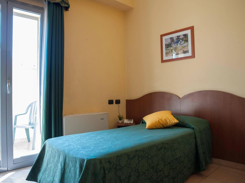 The Best Hotel - photo 3