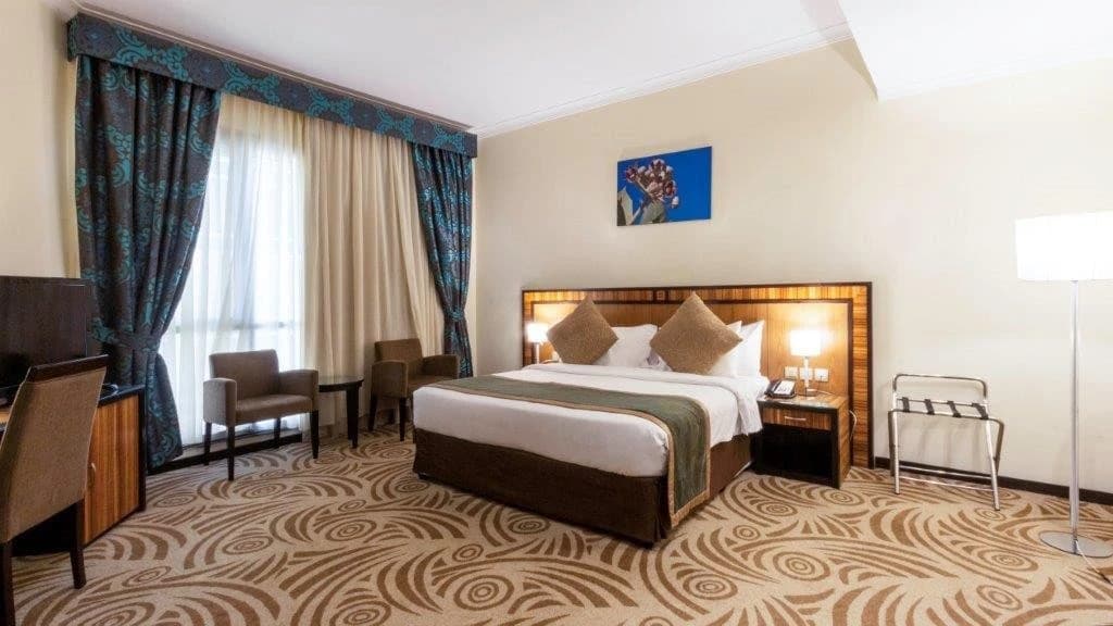 Al Majaz Premiere Hotel Apartment - photo 4