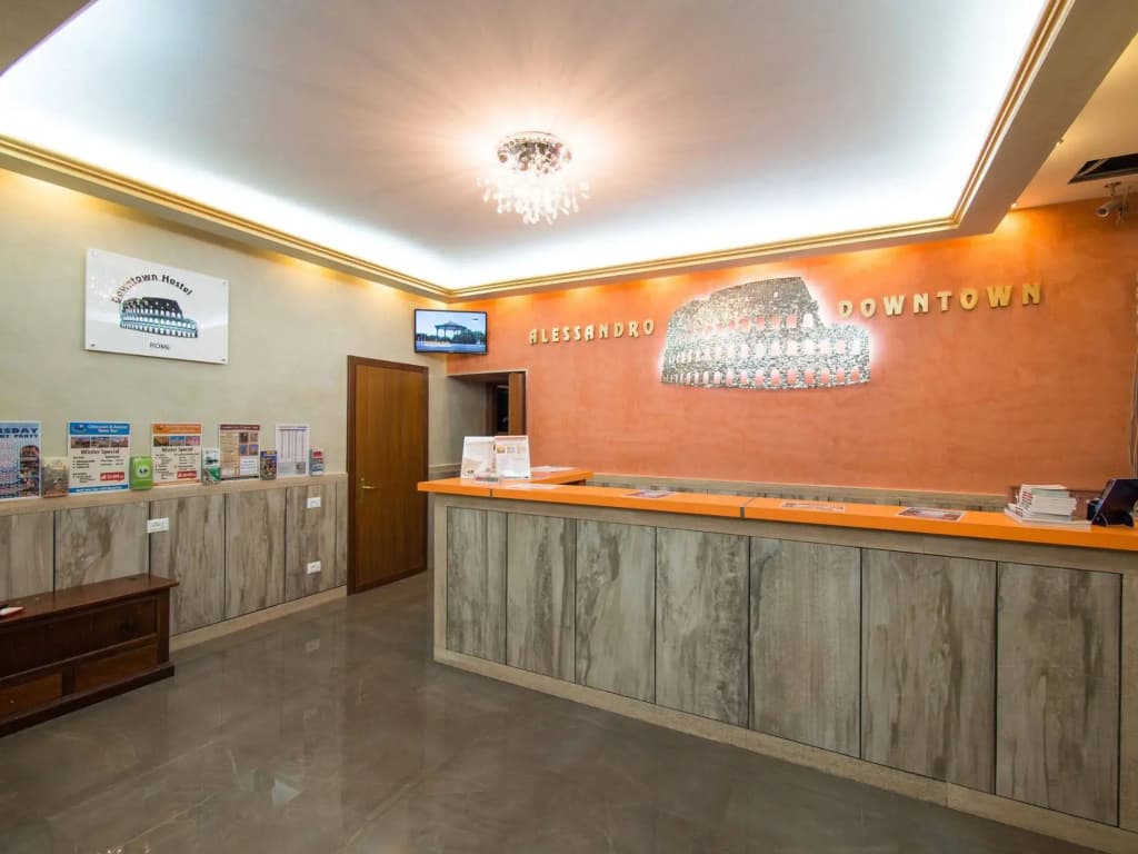 Alessandro Downtown Hostel - photo 2