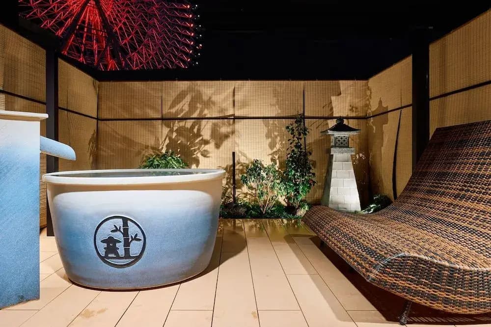 KONJAKUSO Osaka Tempozan "IKESU" Projection Mapping SPA "TAKADORO" Wheel View - photo 7