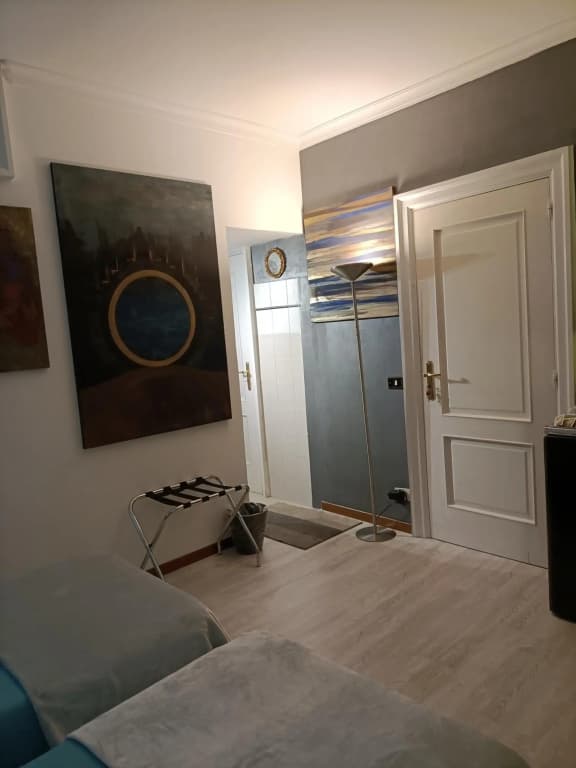 Spanish Steps bedroom - photo 1