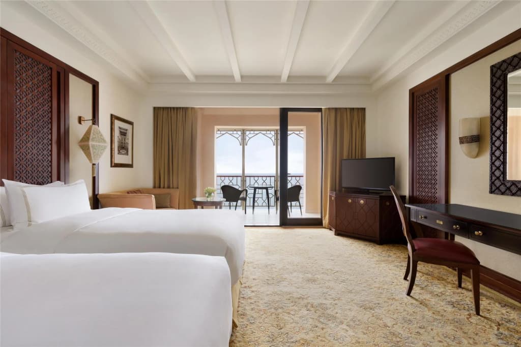 Al Husn Muscat Hotel  - photo 4