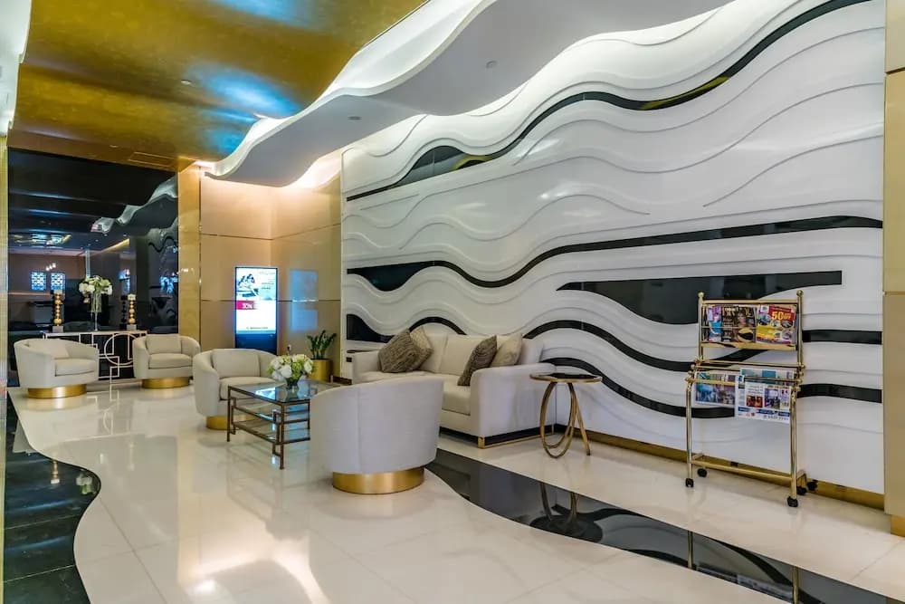 Lux BnB Park Towers DIFC - photo 11