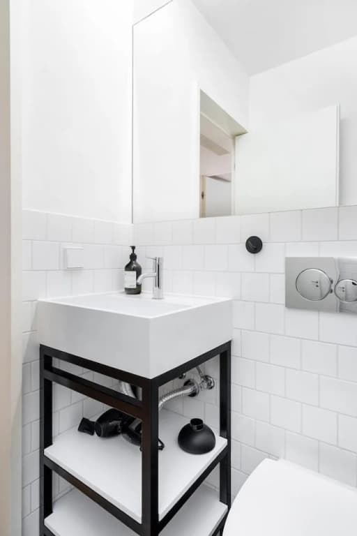 LS48 Prime Location Upscale Apartment - photo 9