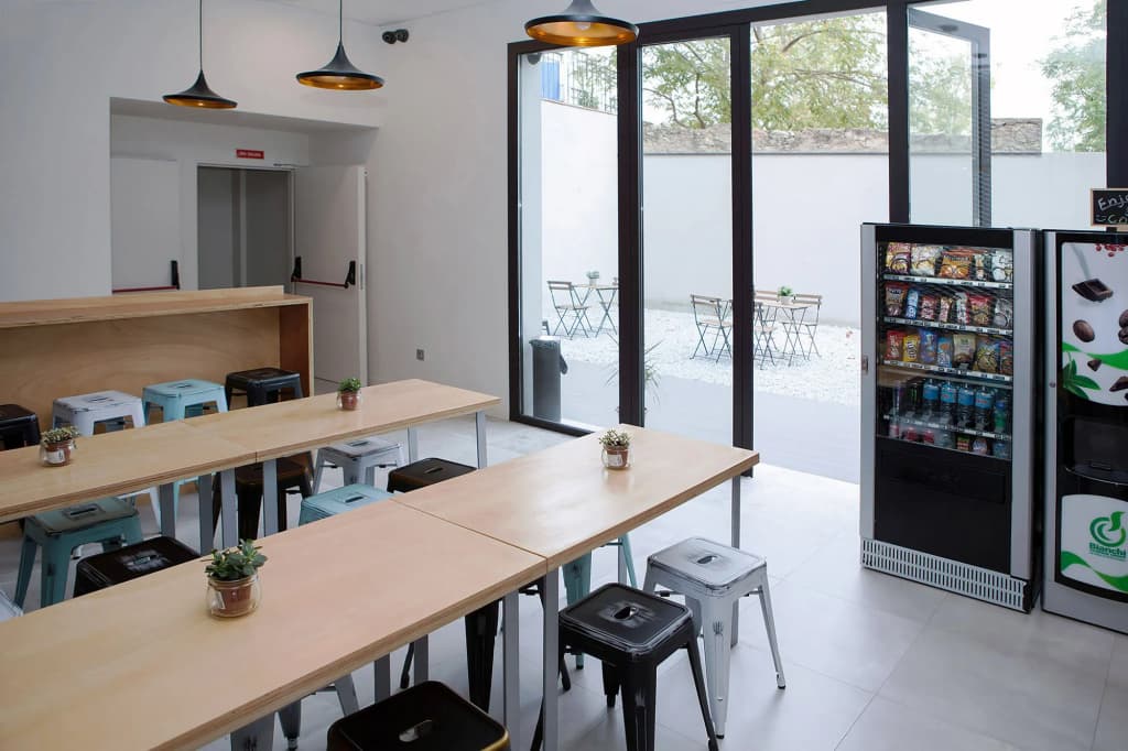 Meeting Point Hostels - photo 10
