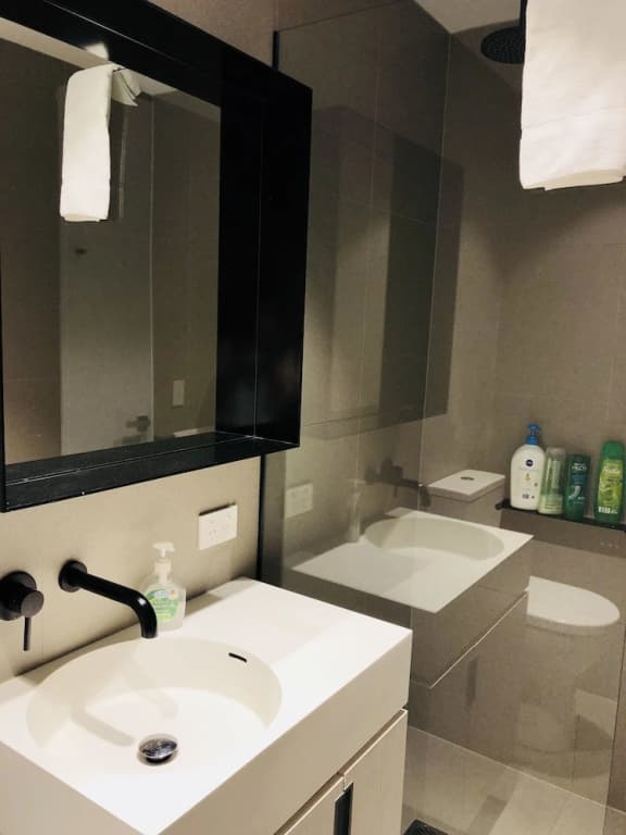 Level 8 Marvelous Apartment with pool access - photo 7