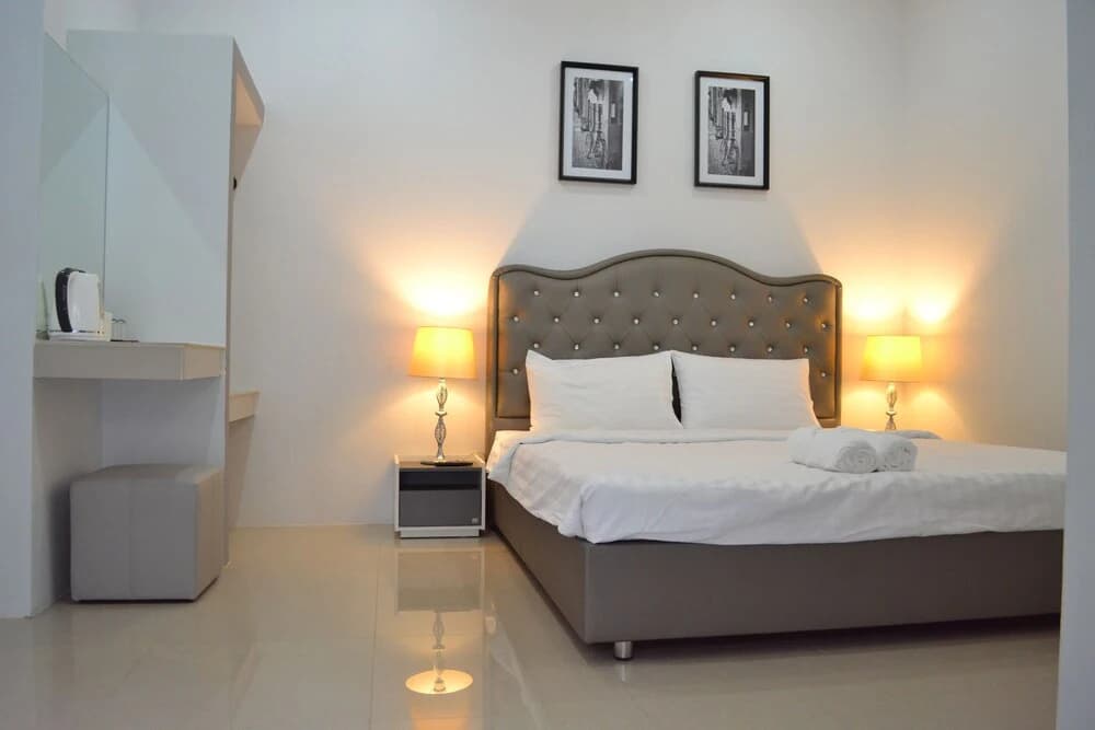 Icon Place Apartment - photo 4