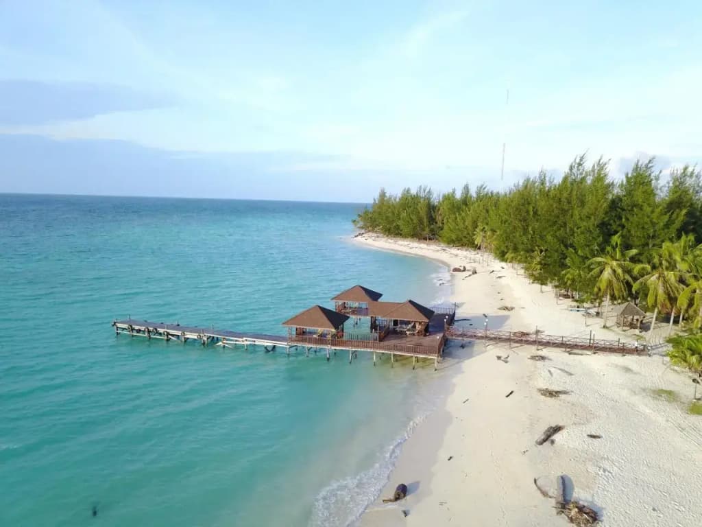 Mari Mari Backpackers Lodge, Mantanani Island - photo 16