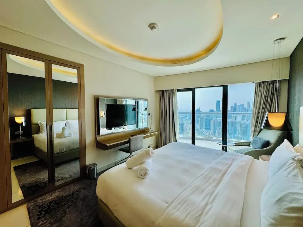 Venduras Cozy 3BR at Damac Tower - photo 1