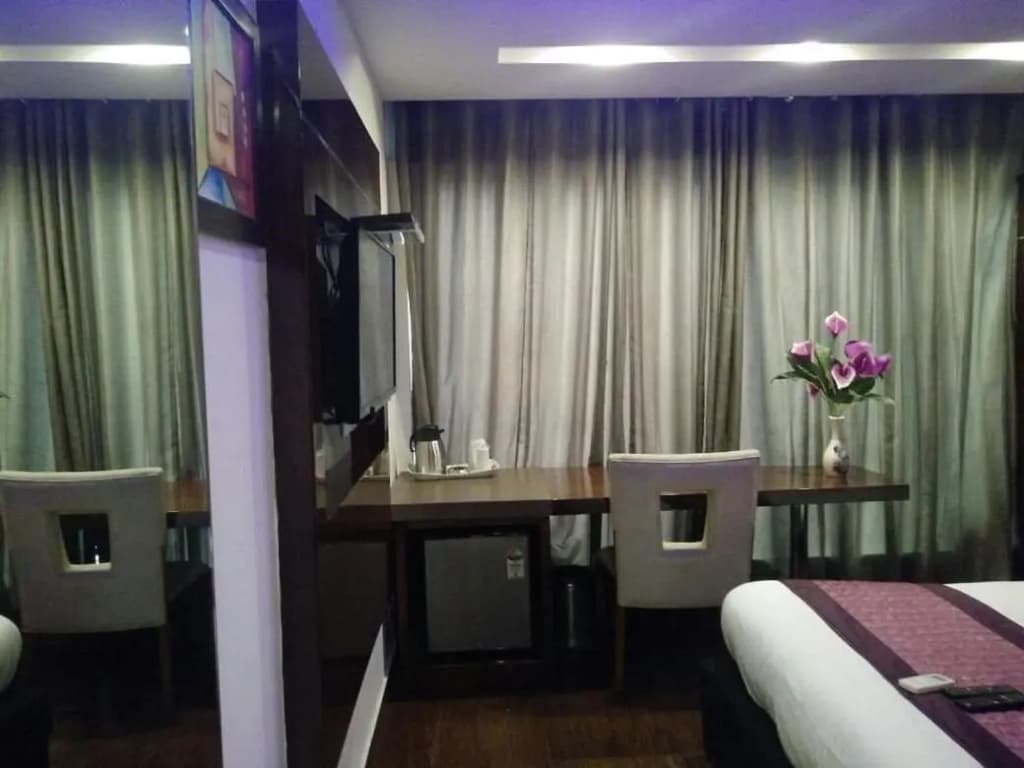 Hotel Cabana 5 Mins Walking Distance From NDLS Station - photo 15