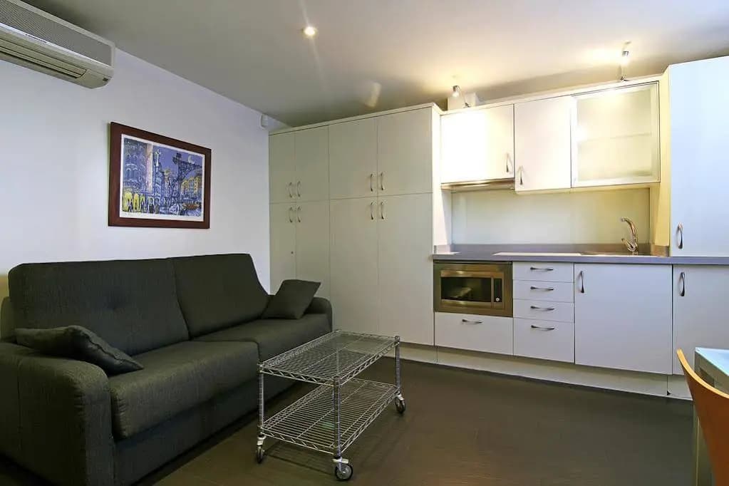 Classbedroom Born Apartments - photo 16